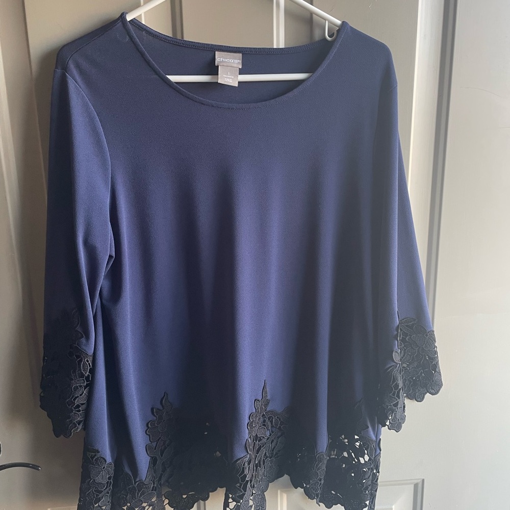 Chico's navy blue with black lace trim  3/4 sleeve top ~ Chicos size 1